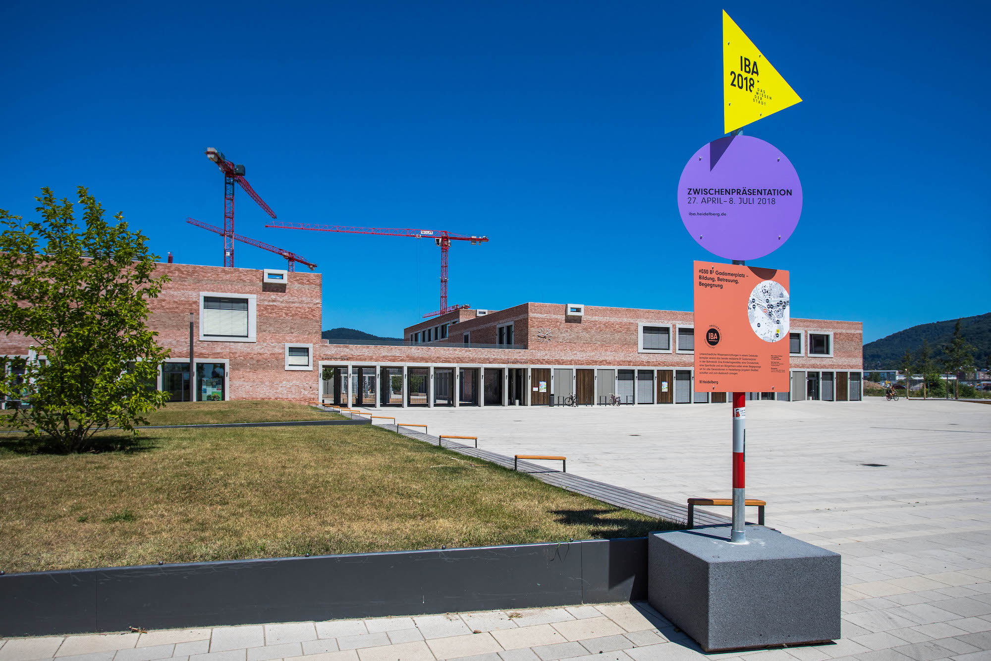 IBA-Bahn zwischen Mannheim und Heidelberg